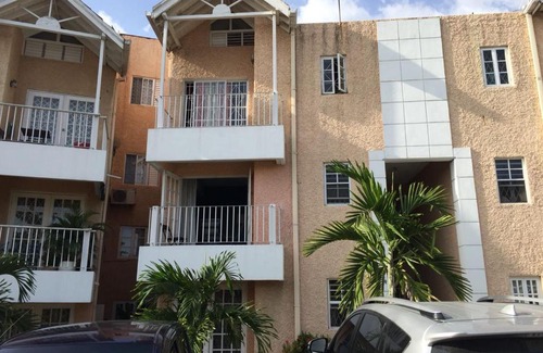 Yallahs Apartamento | Finest Accommodation Apt # 421 Bloc # 4 Marley Manor 6 Marley Rd Kgn 6