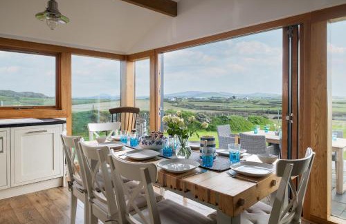 Garn Fadryn Casa | Finest Retreats - Bryn Du