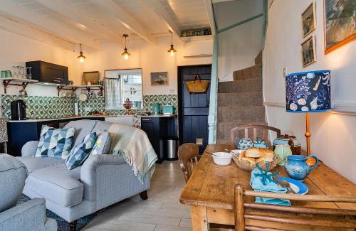 Mousehole Casa | Finest Retreats - Cosy Mousehole Cottage With Sea Views