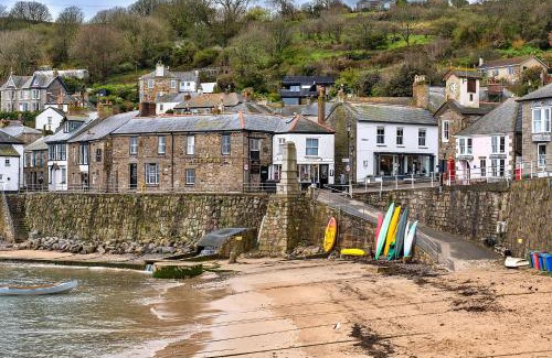 Mousehole Casa | Finest Retreats - Cosy Mousehole Cottage With Sea Views