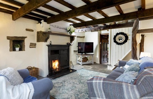 Bury Casa | Finest Retreats - Ellen's Cottage