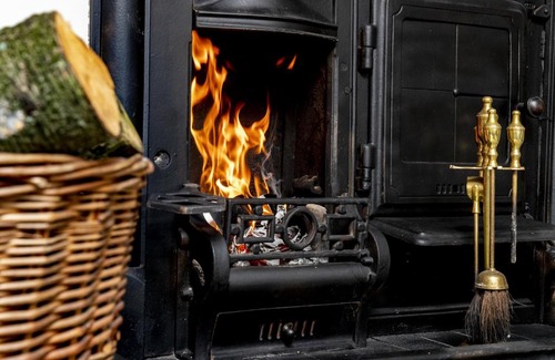 Bury Casa | Finest Retreats - Ellen's Cottage