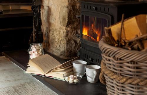 Caerwys Casa | Finest Retreats - Esmor Cottage