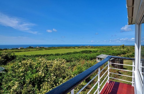 Pendeen Casa | Finest Retreats - The Watchtower at Western Watch