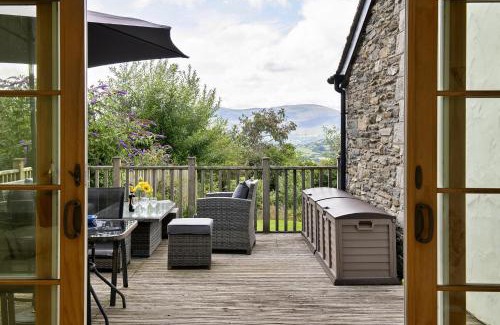 Eglwysbach Casa | Finest Retreats - Hilltop Haven