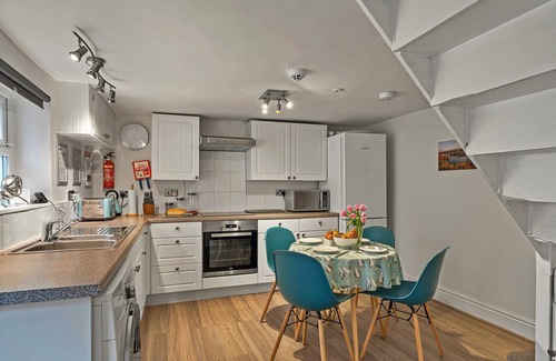 Mevagissey Cabaña | Porthole Cottage