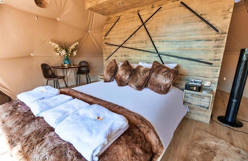 Chiddingstone Hoath Chalet De Esquí | Finest Retreats - Scotney Luxury Dome