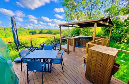 Chiddingstone Hoath Chalet De Esquí | Finest Retreats - Scotney Luxury Dome