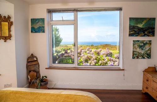 Pendeen Casa | Finest Retreats - Western Watch - Sea Views, Pets Accepted, Sleeps 6