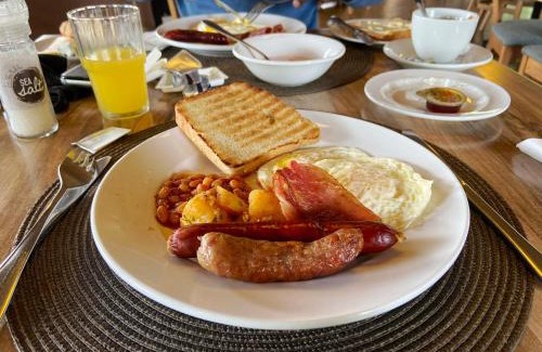 Beestekraal Cabina | Finfoot Lake Reserve by Dream Resorts