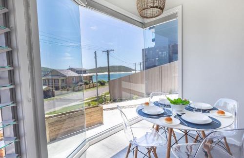 Fingal Bay Casa | Fingal Bay View Unit 1 16 Tuna Crescent