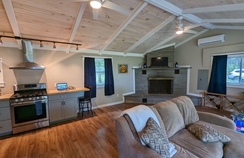 Oaks Corners Cabaña | Finger Lakes Cottage Getaway