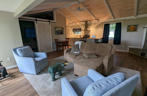 Oaks Corners Cabaña | Finger Lakes Cottage Getaway