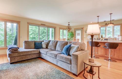 Hammondsport Casa | Finger Lakes Home with Private Pool and Lake Views!