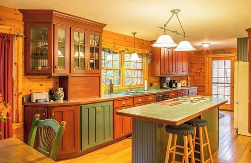 Pulteney Cabina | Finger Lakes Lodge overlooking Keuka Lake with 1st floor master bed & bath!