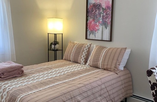 Seneca Falls Casa | Finger Lakes Wine Trails - Beautiful 4 Bedroom Home