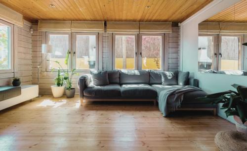 Argentona Casa | Finland House Barcelona- Ideal familias