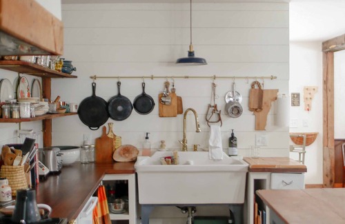Westford Casa | Finnegan's Barn - Retro Rustic Mansfield/Smuggs