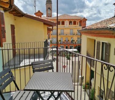 Monforte d'Alba Apartamento | FIORDAELISA APARTMENT