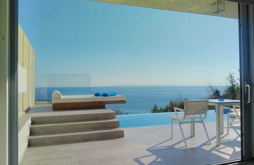 Xirokastello Villa | Fiore Suites