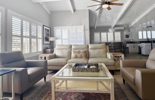 Pierpont Bay Casa | Fire Displaced? Nearly Beachfront house + Dogs