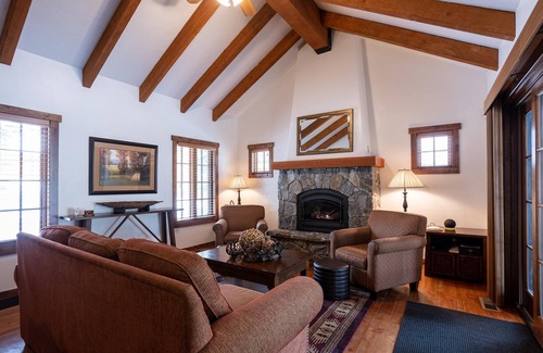 Tamarack Cabaña | Fire Fly Cottage at Tamarack Resort