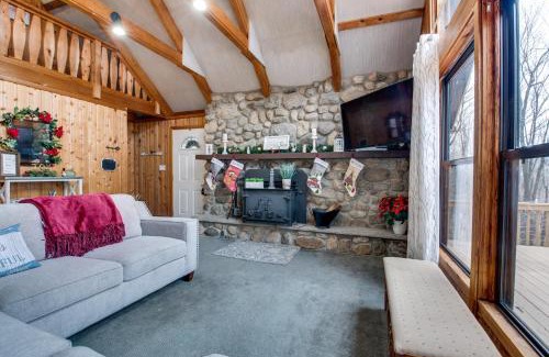 Gouldsboro Casa | Fire Pit and Community Perks Gouldsboro Cabin!