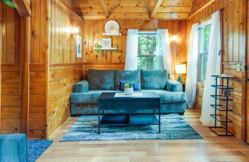 Twain Harte Casa | Fire Pit, Deck and Grill Cozy Twain Harte Cabin!