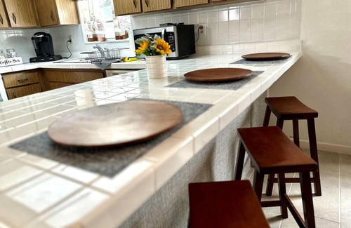 Tampa Heights Apartamento | Fire Pit Fenced Backyard Board Games