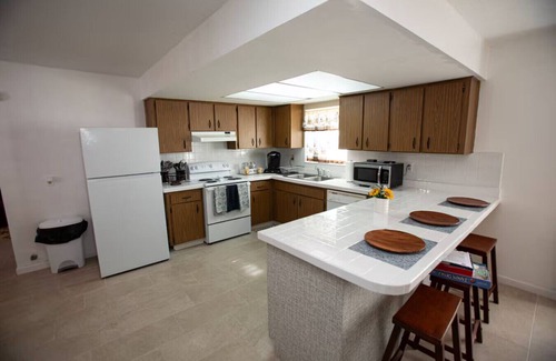 Tampa Heights Apartamento | Fire Pit Fenced Backyard Board Games