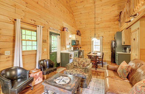 Oceana County Cabina | Warm & Woodsy Rothbury Escape w/ Loft & Porch