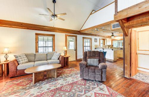 Tarpley Casa | Fire Pit, Views Peaceful Texas Hill Country Cabin