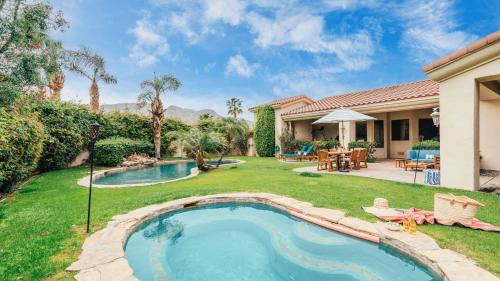 Desert Club Estates Casa | Firefly by AvantStay Spacious Backyard w Pool Hot Tub