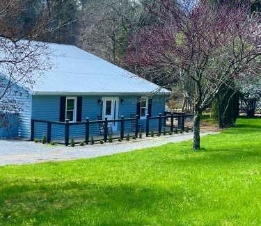 Sevierville Casa | Firefly Fields 2-Acres With Guest House, Game Room, Mountain & River Views
