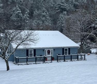 Sevierville Casa | Firefly Fields 2-Acres With Guest House, Game Room, Mountain & River Views