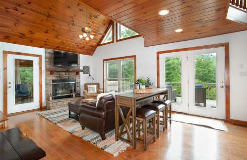 Townsend Casa | Firefly Ridge MTN View Hot Tub Theater GAMES