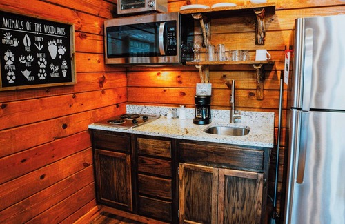 Mid America Cabina | Firefly Treehouse - Starlight Haven