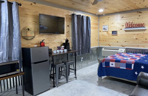 Caldwell Cabaña | Firehouse 25 Tiny House #260 at Copperas Creek