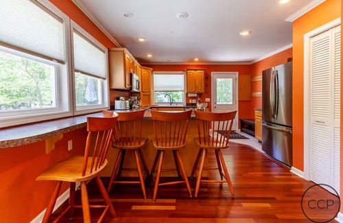 Montague Cabaña | Firepit, Deck & Views | Stairs to Lake Michigan