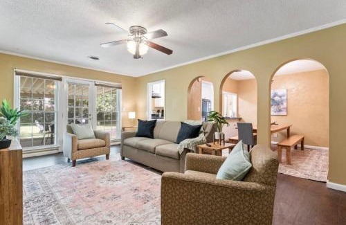 Gunter Afs Casa | Firepit & Patio- Mins to Dining- The Vaughnique