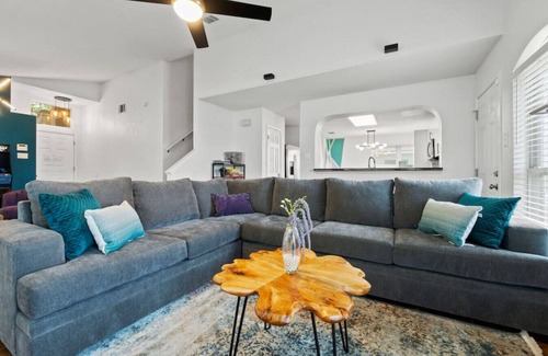 Round Rock Apartamento | Firepit Table Large Patio King Bed Cowboy Pool