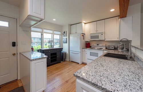 McHenry Casa | Fireplace, A/C & Views by Wisp Mountain