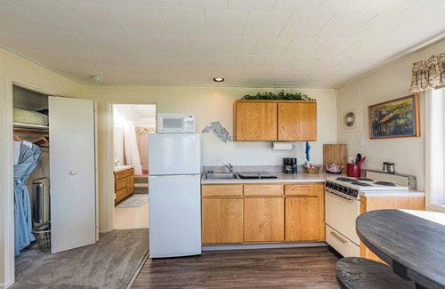 Sequim Casa | Fireplace Room - Water view, Jetted tub, King, Kitchen