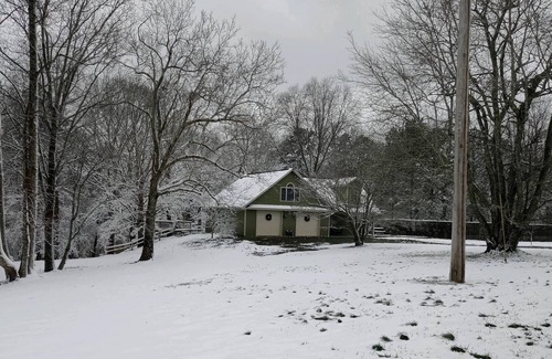 Mentone Cabaña | Fireside Retreat 8 acres of open and wooded secluded land in beautiful mentone
