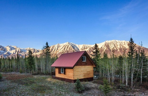McCarthy Cabina | Fireweed Mountain Lodge - Erie Cabin