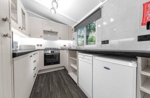 Troutbeck Bridge Cabina | Firgarth Lodge - sleeps 6 guests in 3 bedrooms
