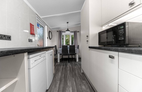 Troutbeck Bridge Cabina | Firgarth Lodge - sleeps 6 guests in 3 bedrooms