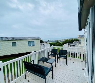 Exmouth Casa | FIRS BORDEAUX - Beautiful Devon Cliffs Caravan