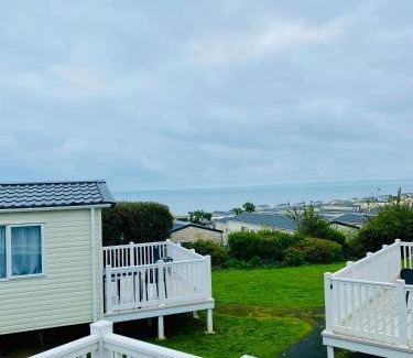Exmouth Casa | FIRS BORDEAUX - Beautiful Devon Cliffs Caravan