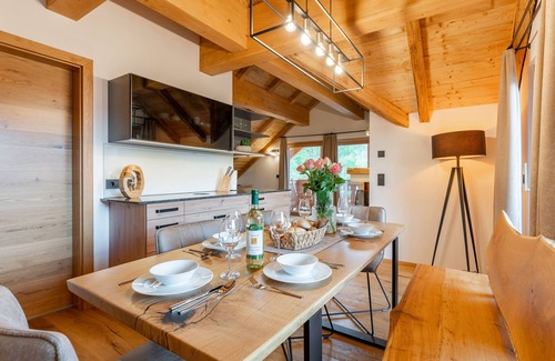 Mariapfarr Apartamento | First-class penthouse with sauna